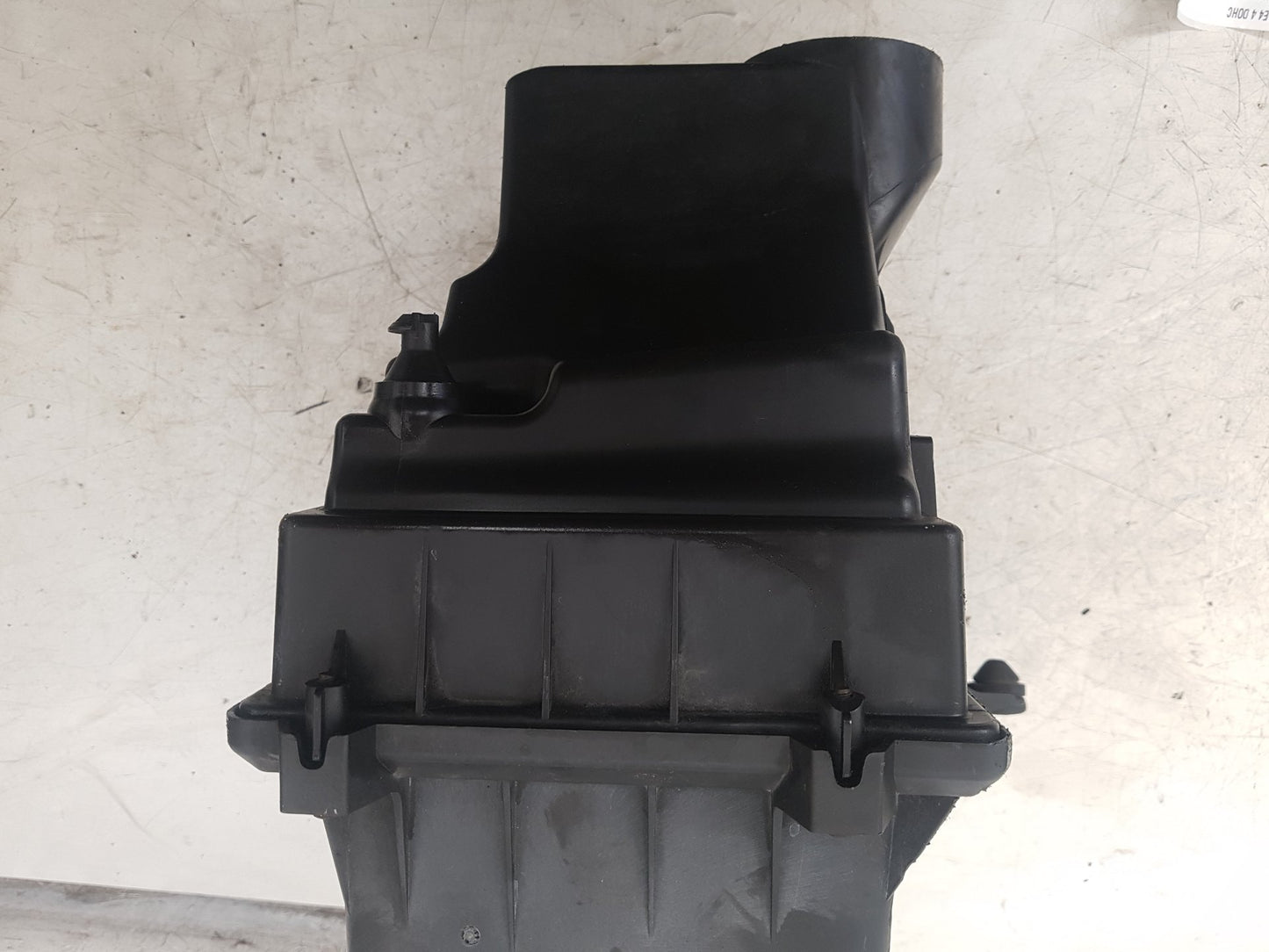 2004 - 2010 Volvo V50   Estate Air Filter Box 30647748
