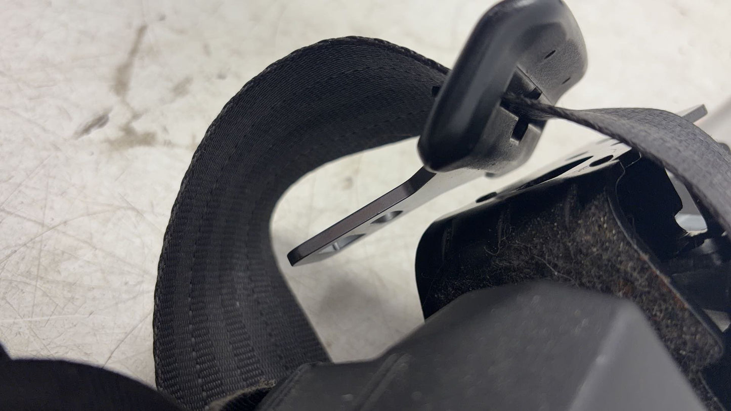 2007 - 2012 Volvo C30 533 Hatchback Right Front Seat Belt 30642223