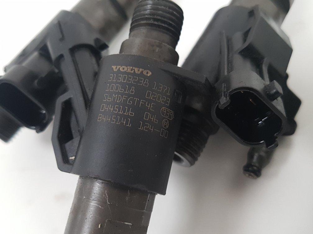 2010 - 2015 Volvo V70  Estate Fuel Injector 0445 116 046