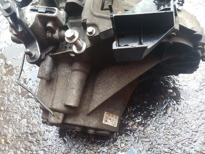 2010 - 2012 Volvo V50   Estate Manual Gearbox 1283179