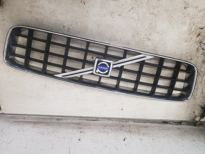 2003 - 2010 Volvo XC90  Estate FRONT GRILL 8620641