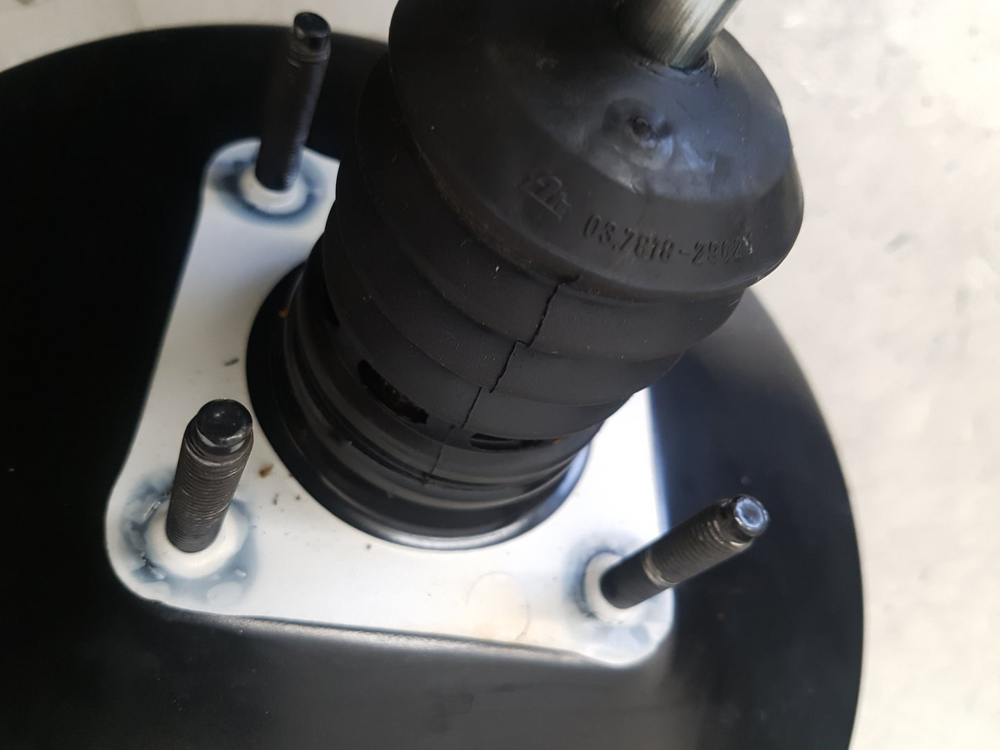 2007 Volvo V70  Estate Brake Booster 30793678