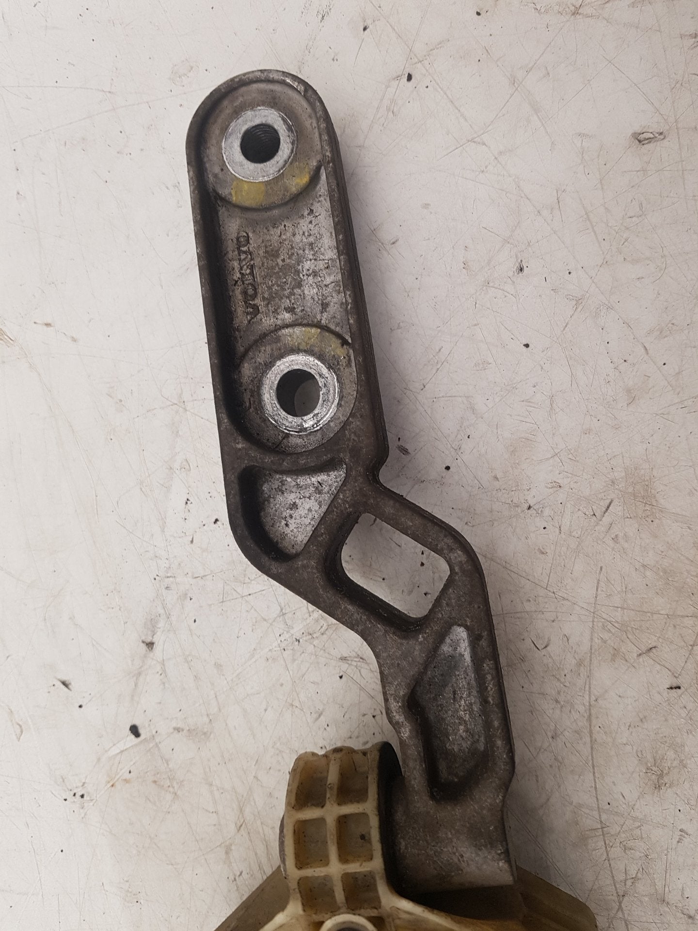 2017 - 2025 Volvo V90 235, 236 Estate Rear Engine Mount 31480554