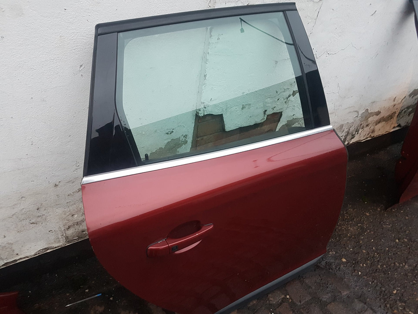 2010 - 2017 Volvo XC60  Estate DOOR - (REAR DRIVER SIDE) 31402418