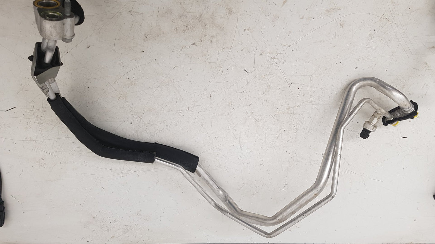 2015 - 2019 Volvo V40 Cross Country  Hatchback A/C Pipe  31467911