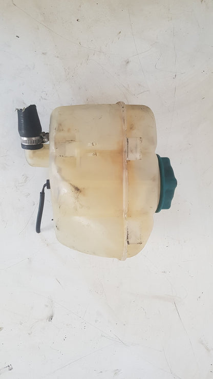 2002 - 2006 Volvo XC90  Estate Radiator Pressure Bottle 30723929