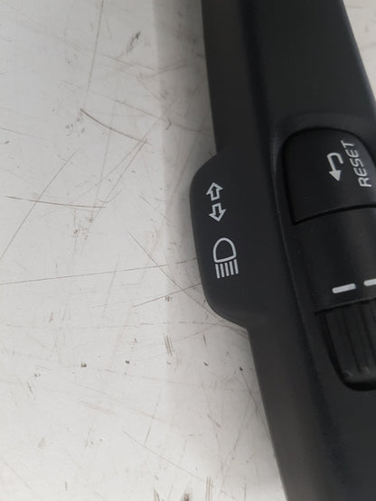 2012 - 2015 Volvo V40  Hatchback Indicator Stalk 31394001