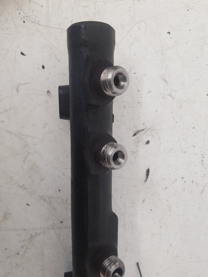 2012 Volvo S60  Saloon Injection Rail 112350864