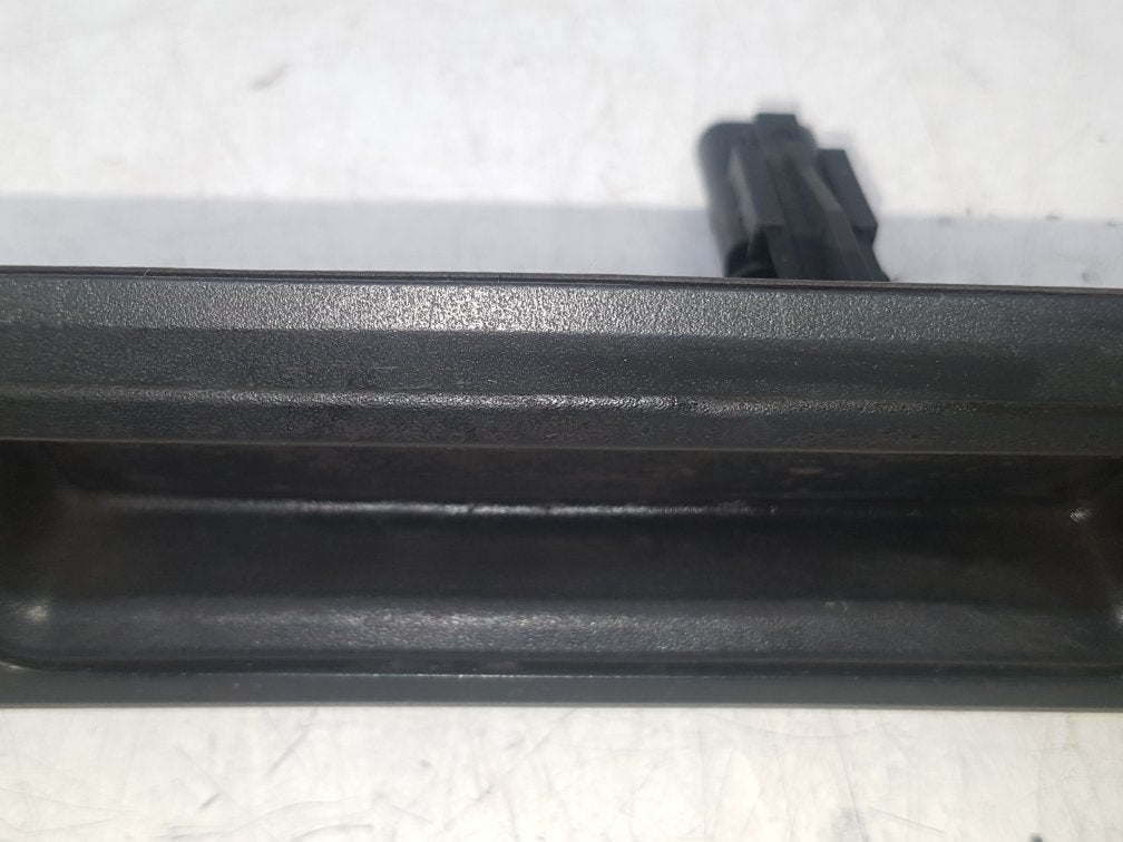 2010 - 2015 Volvo S60   TAILGATE/ BOOT HANDLE WITH LIGHTS 31253640