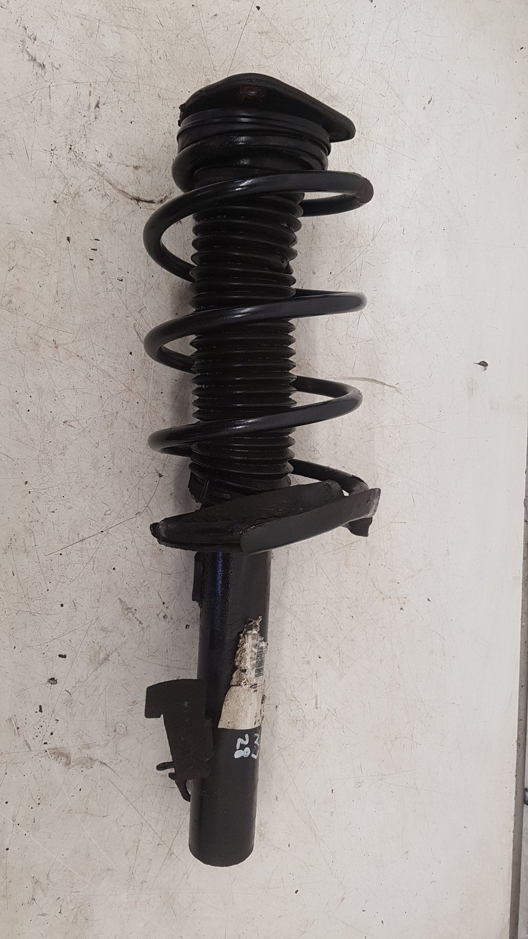 2009 Volvo C30  Hatchback Right Front Strut 6N51-18045