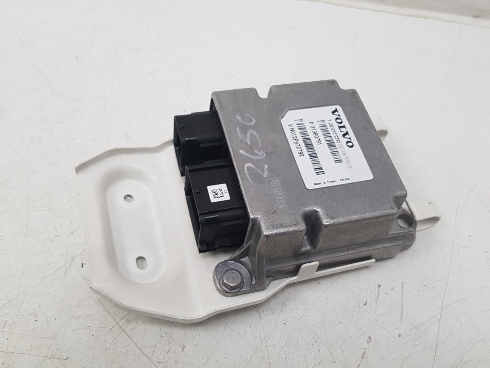 2012 - 2016 Volvo V40  Hatchback PEDESTRIAN AIRBAG SG ECU CONTROL UNIT 31360791