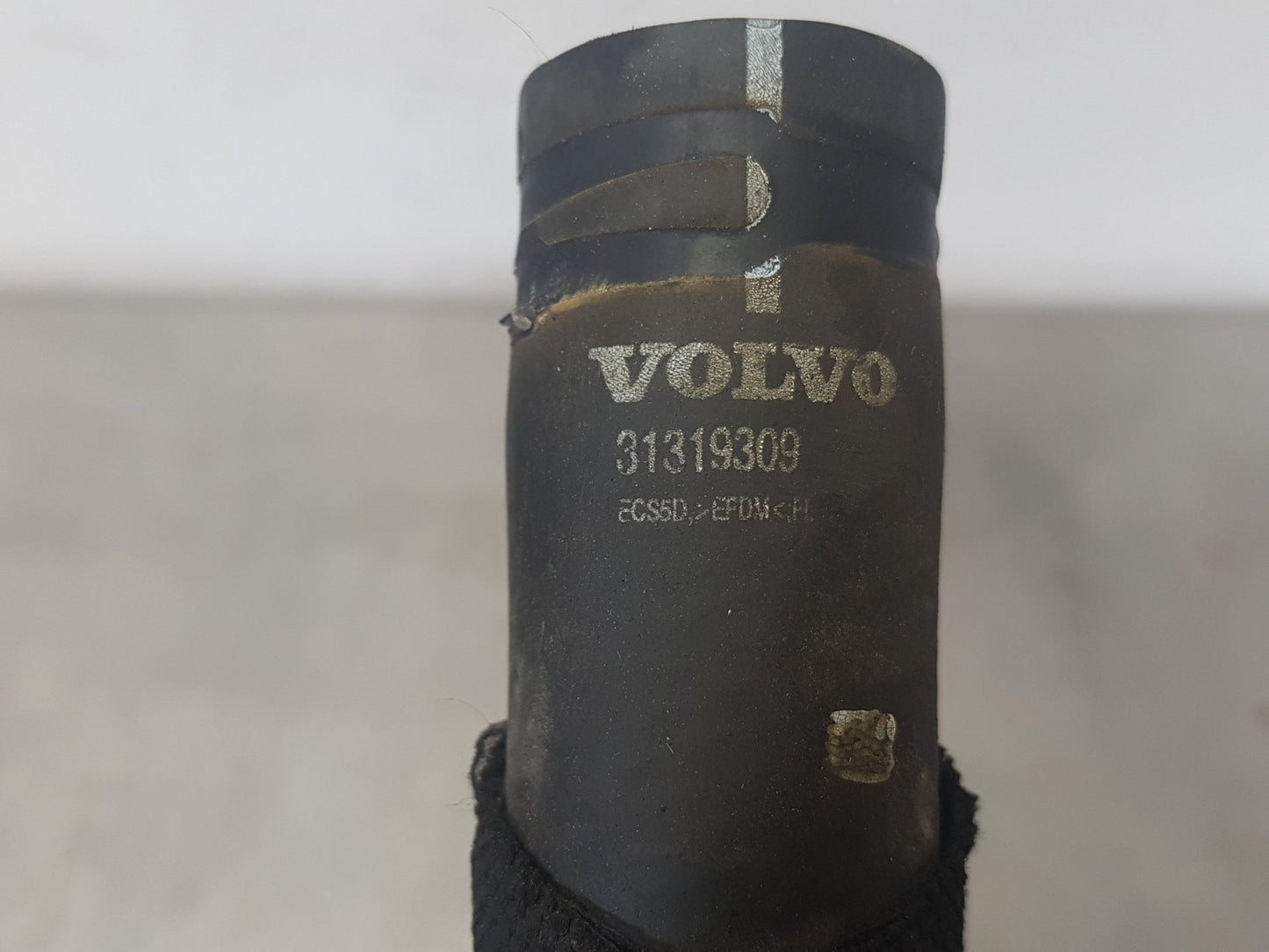 2012 - 2020 Volvo V40  Hatchback WATER HOSE 31319309