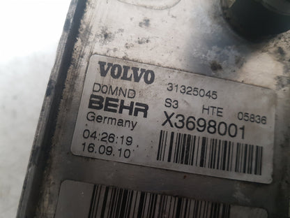 2010 - 2016 Volvo S80  Saloon Engine Oil Cooler 31325045