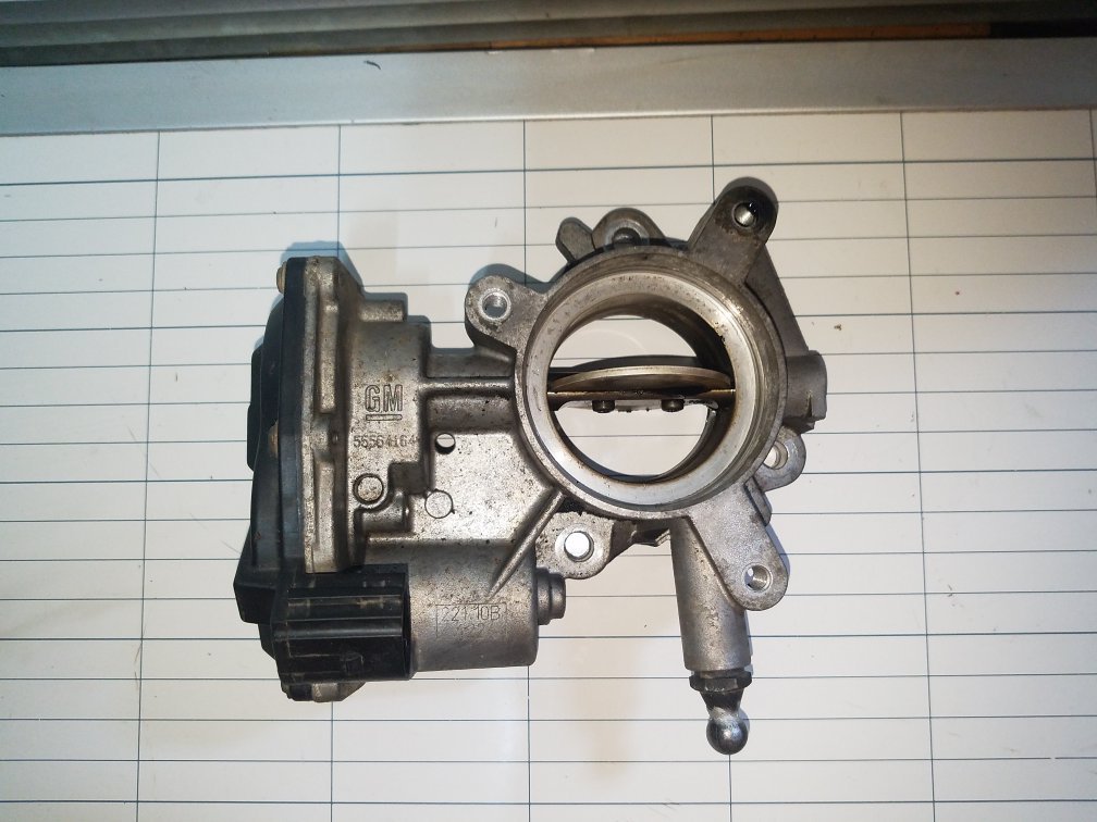 2010 - 2012 Saab 95  Saloon Throttle Body 55564164