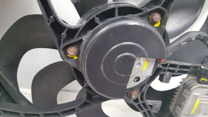 2012 - 2016 Volvo V40 Cross Country  Hatchback RADIATOR FAN & COWLING (A/C CAR) 31368431