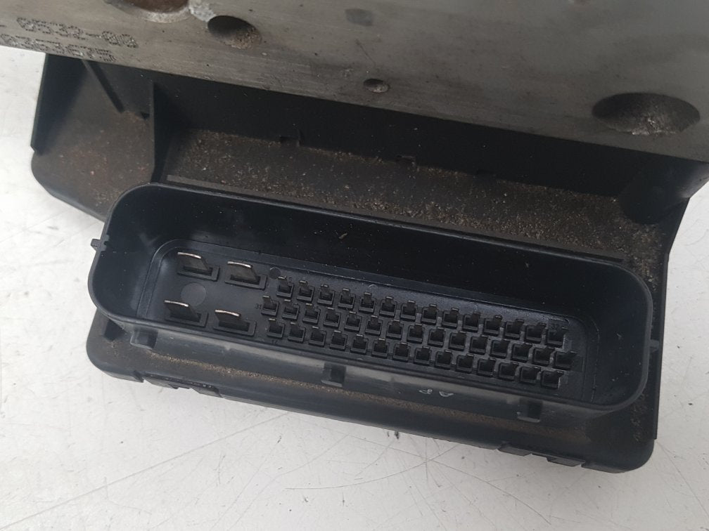 2000 - 2004 Volvo V70  Estate ABS Pump/Modulator 8619465