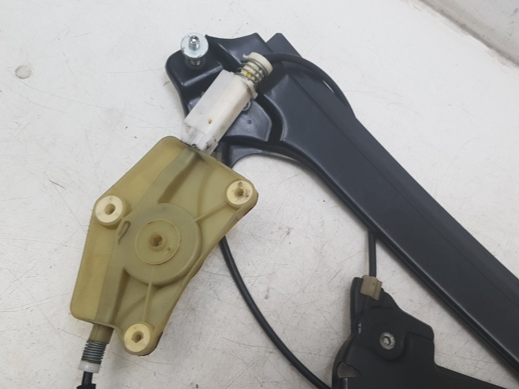 2007 - 2012 Volvo C70 II 542 Convertible WINDOW REGULATOR/MECH ELECTRIC  (FRONT PASSENGER SIDE) 30633660