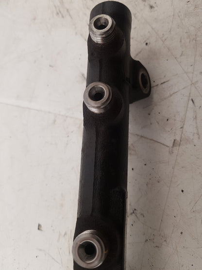 2010 - 2012 Volvo S40  Saloon Injection Rail 968529758002