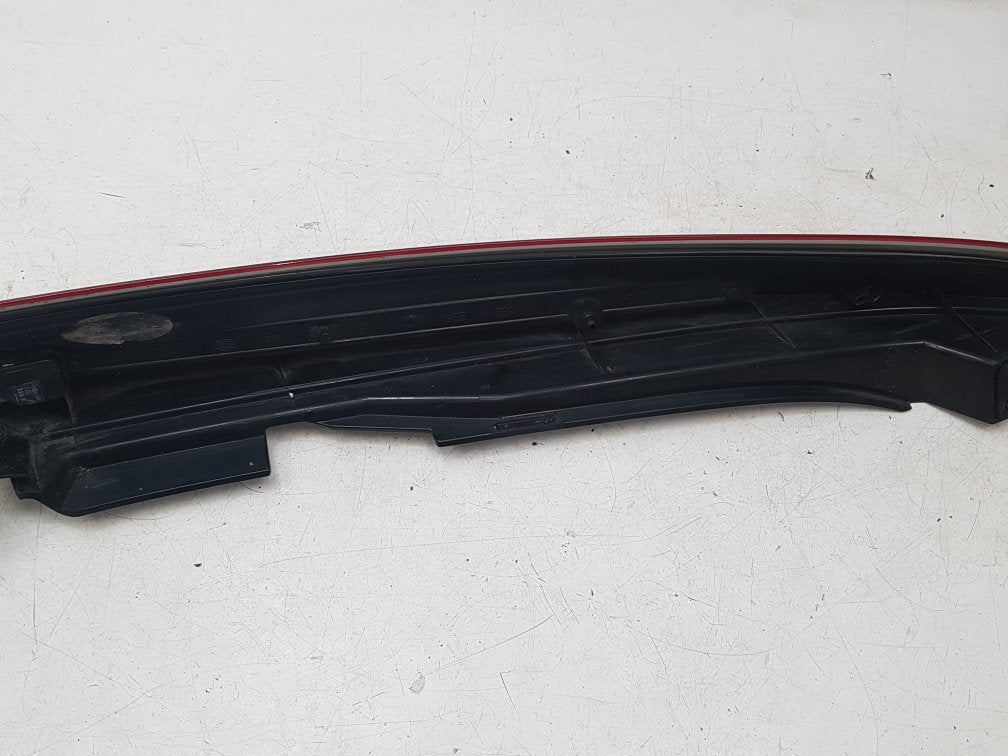 2002 - 2006 Volvo XC90  Estate REAR/TAIL LIGHT UPPER (DRIVER SIDE) 30678221