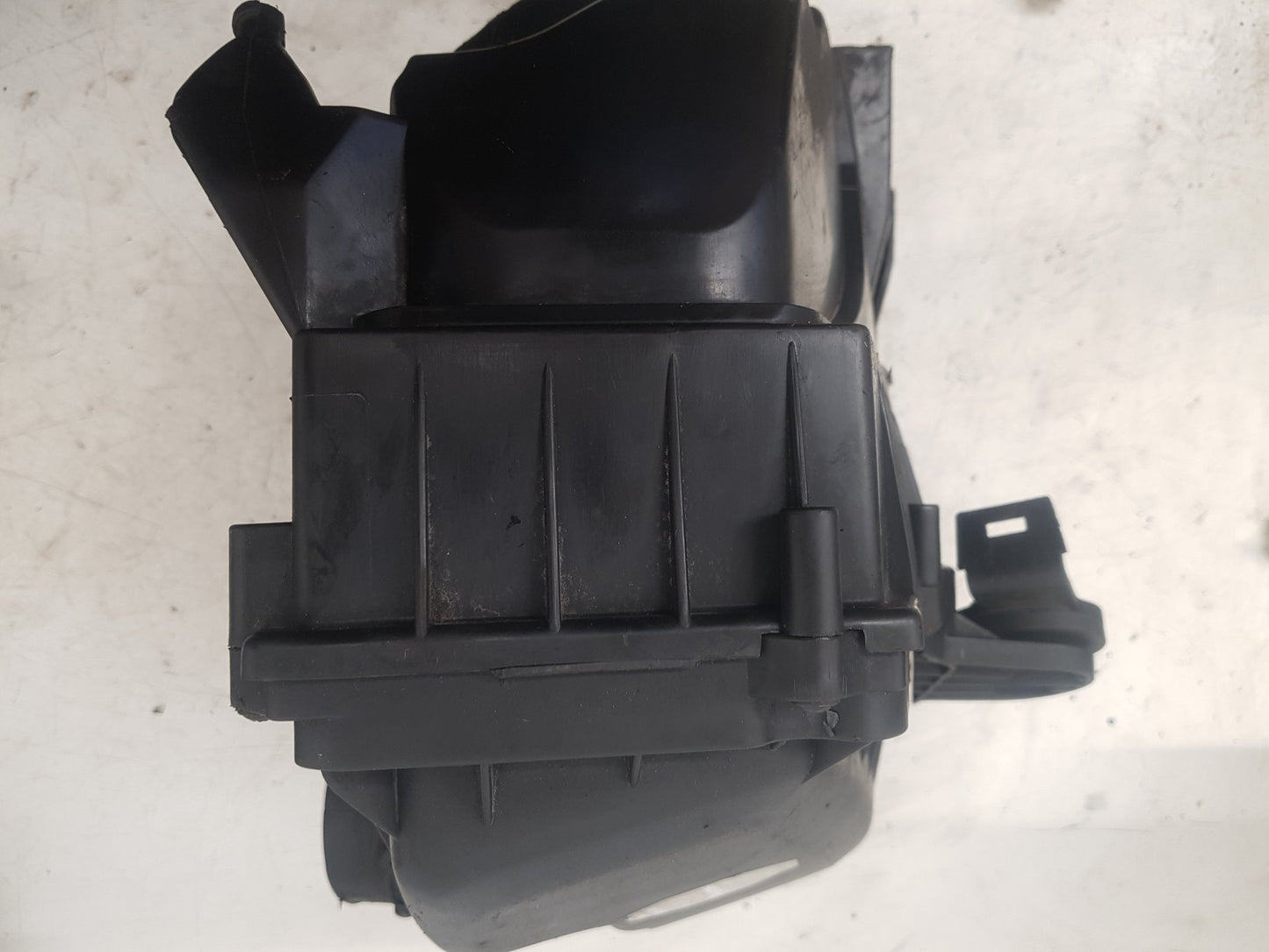2008 - 2016 Volvo V70  Estate Air Filter Box 7G91-9600-D0