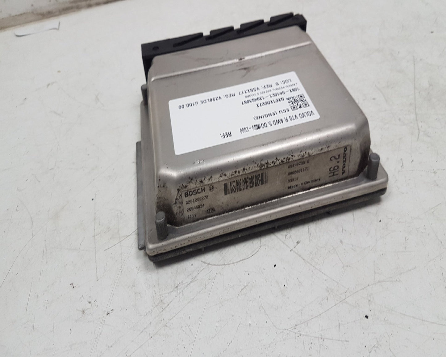 1999 - 2000 Volvo V70  Estate Engine ECU 0261206272