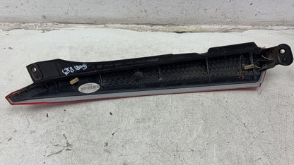 2007 - 2014 Volvo XC90  Estate DRIVERS REAR REFLECTOR 30698142