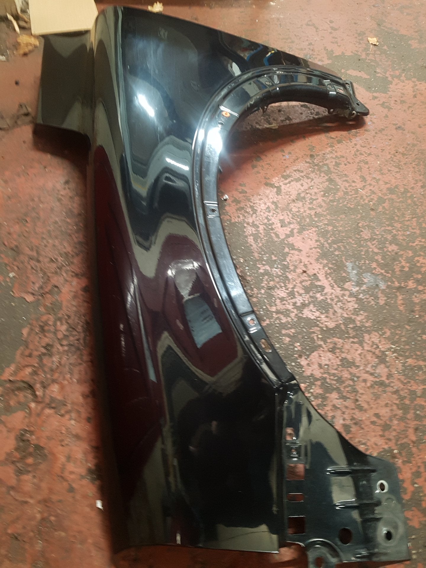 2011 - 2014 Volvo XC90  Estate Left Front Guard 30796494