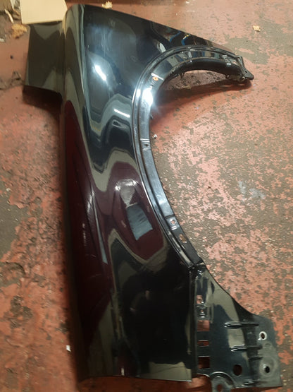 2011 - 2014 Volvo XC90  Estate Left Front Guard 30796494