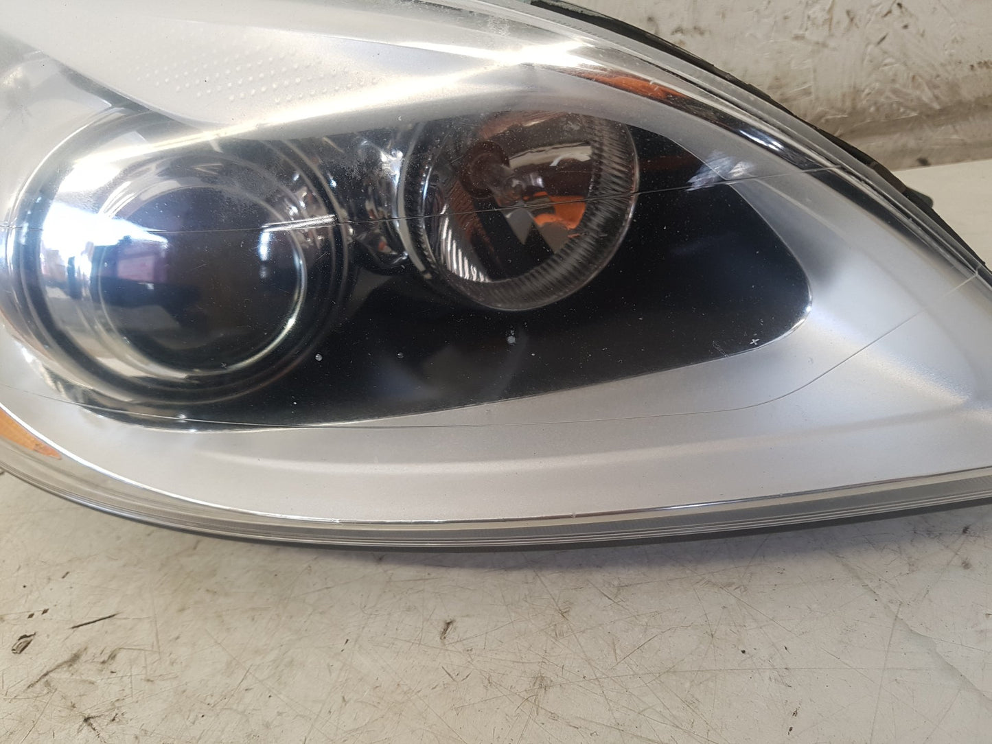 2010 - 2017 Volvo XC60  Estate Right Headlight 31395465