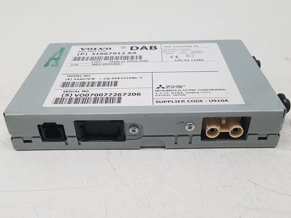2015 - 2019 Volvo V40 Cross Country  Hatchback DAB MODULE 31667912AA