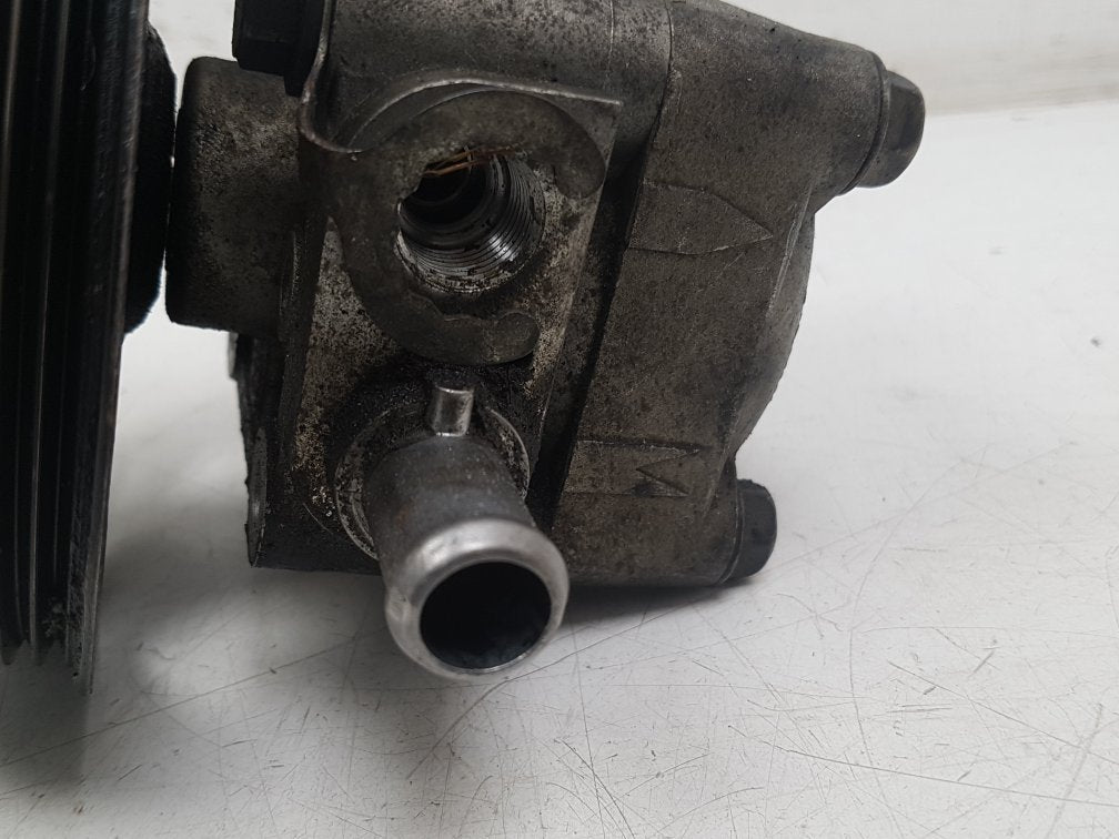 1999 - 2000 Volvo V70   Power Steering Pump 8251734