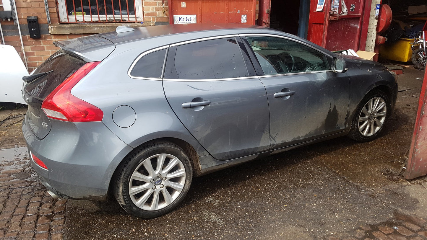 2015 Volvo V40  Hatchback Diesel