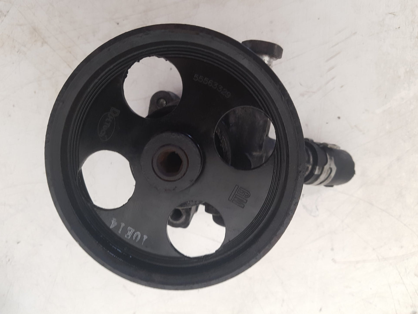 2010 - 2012 Saab 9-5  Saloon Power Steering Pump 55563329