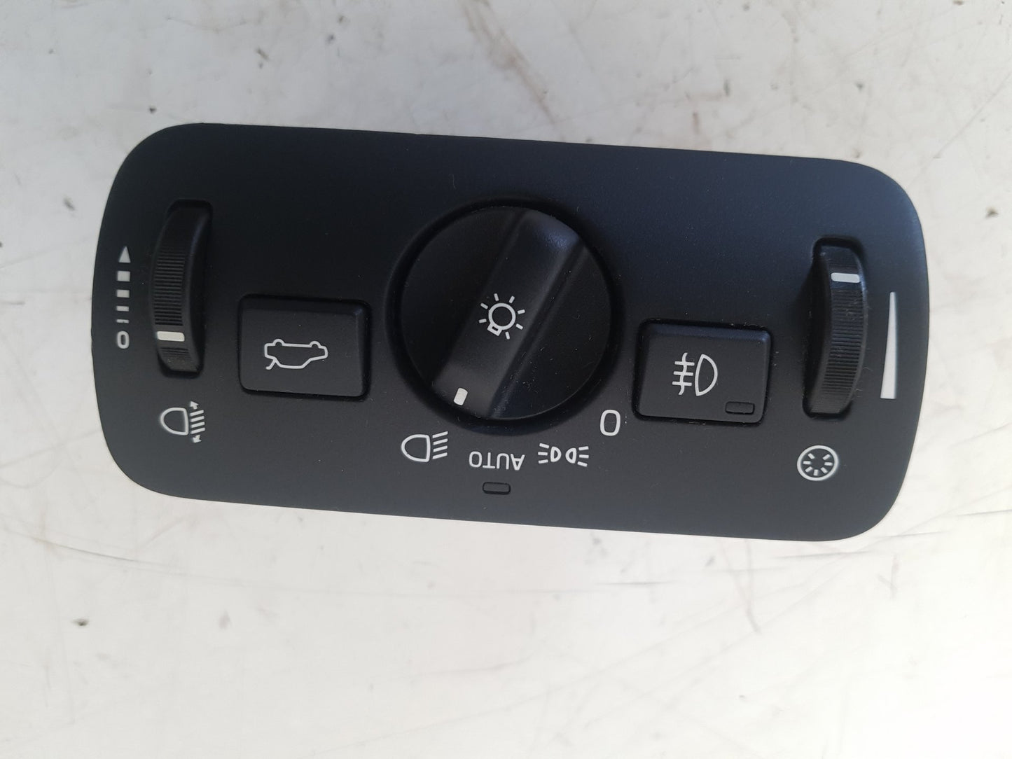 2012 - 2015 Volvo V40  Hatchback Headlight Switch 30739425