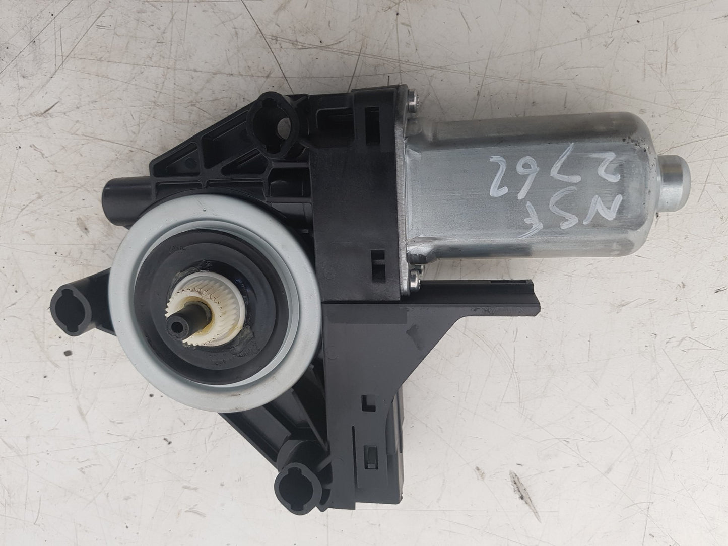 2008 - 2013 Volvo XC60 I 156 Estate Volvo Front Left Window Regulator Motor Passenger Side FRONT 2008-2013 966268-103 966268-103
