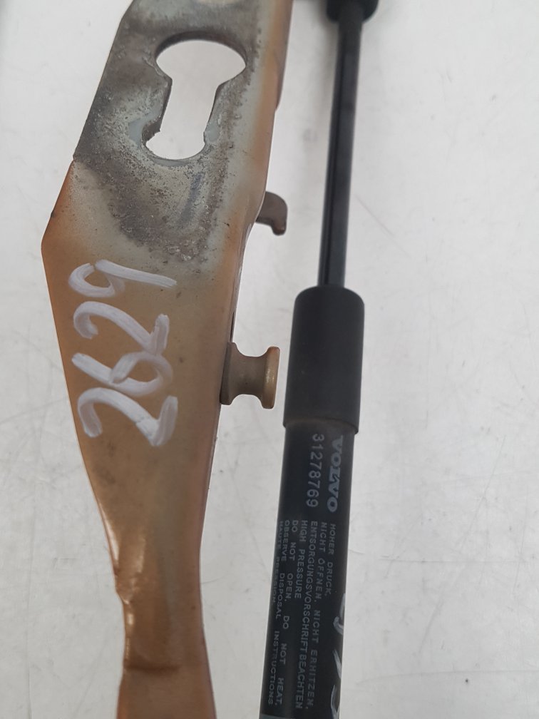 2010 - 2015 Volvo S60   Bonnet Hinge/Strut 30799178