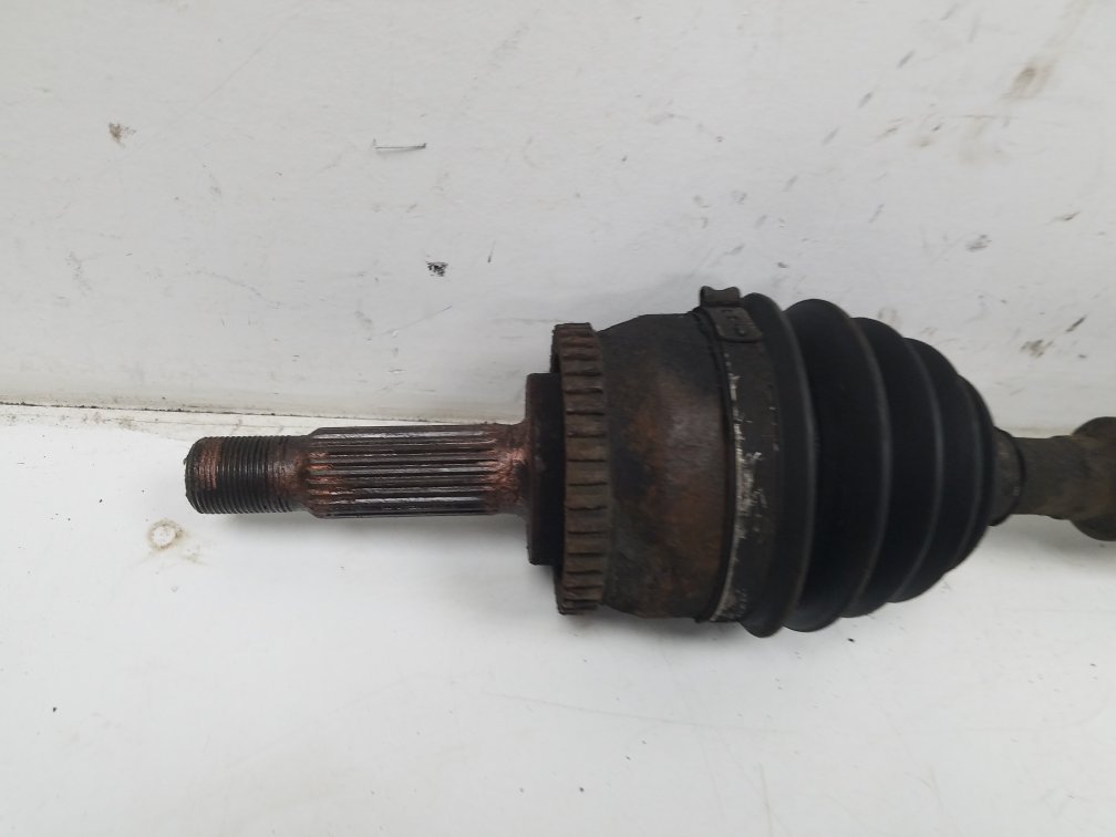 1998 - 2004 Volvo S40  Saloon Driveshaft (Manual) UK Drivers Side Front.