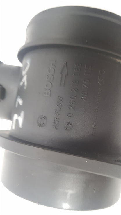 2002 - 2005 Volvo S60  Saloon Air Flow Meter 8670115