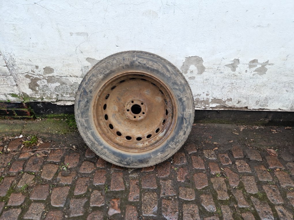 2002 - 2006 Volvo XC90  Estate Spare Wheel