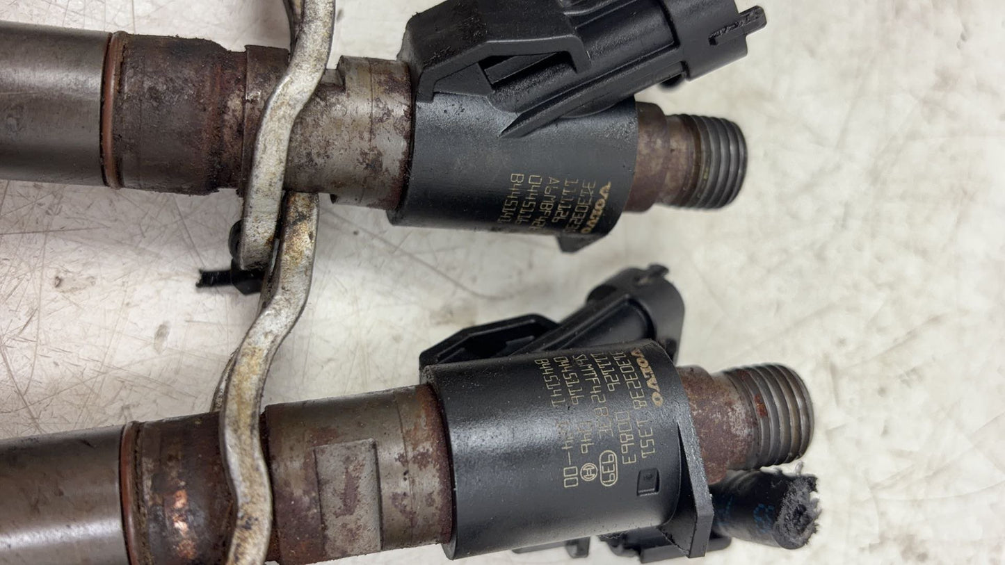 2011 - 2014 Volvo V60 I 155 Estate INJECTOR (DIESEL) SET 31303238