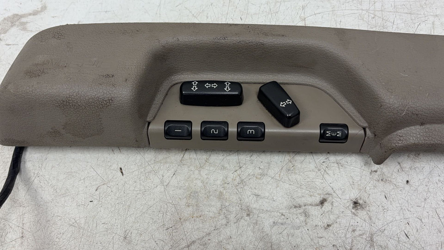 2002 - 2006 Volvo XC90  Estate POWER SEAT SWITCHES (RH UK DRIVERS SIDE) 9174420