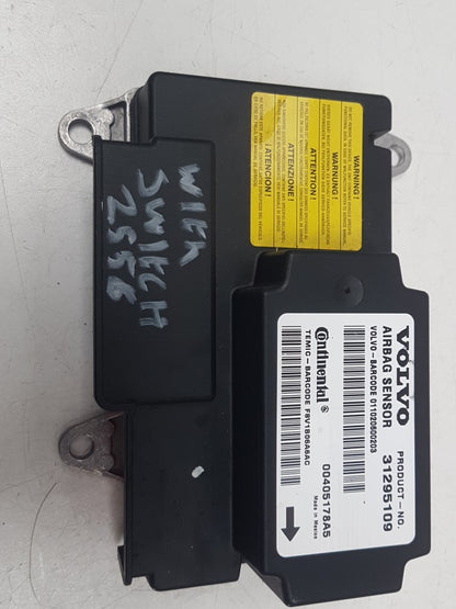 2008 - 2012 Volvo C30  Hatchback Airbag Module 31295109