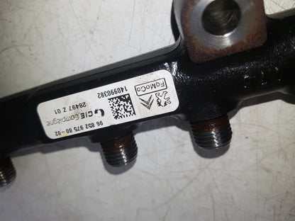 2012 - 2019 Volvo V40  Hatchback Injection Rail 968529758002