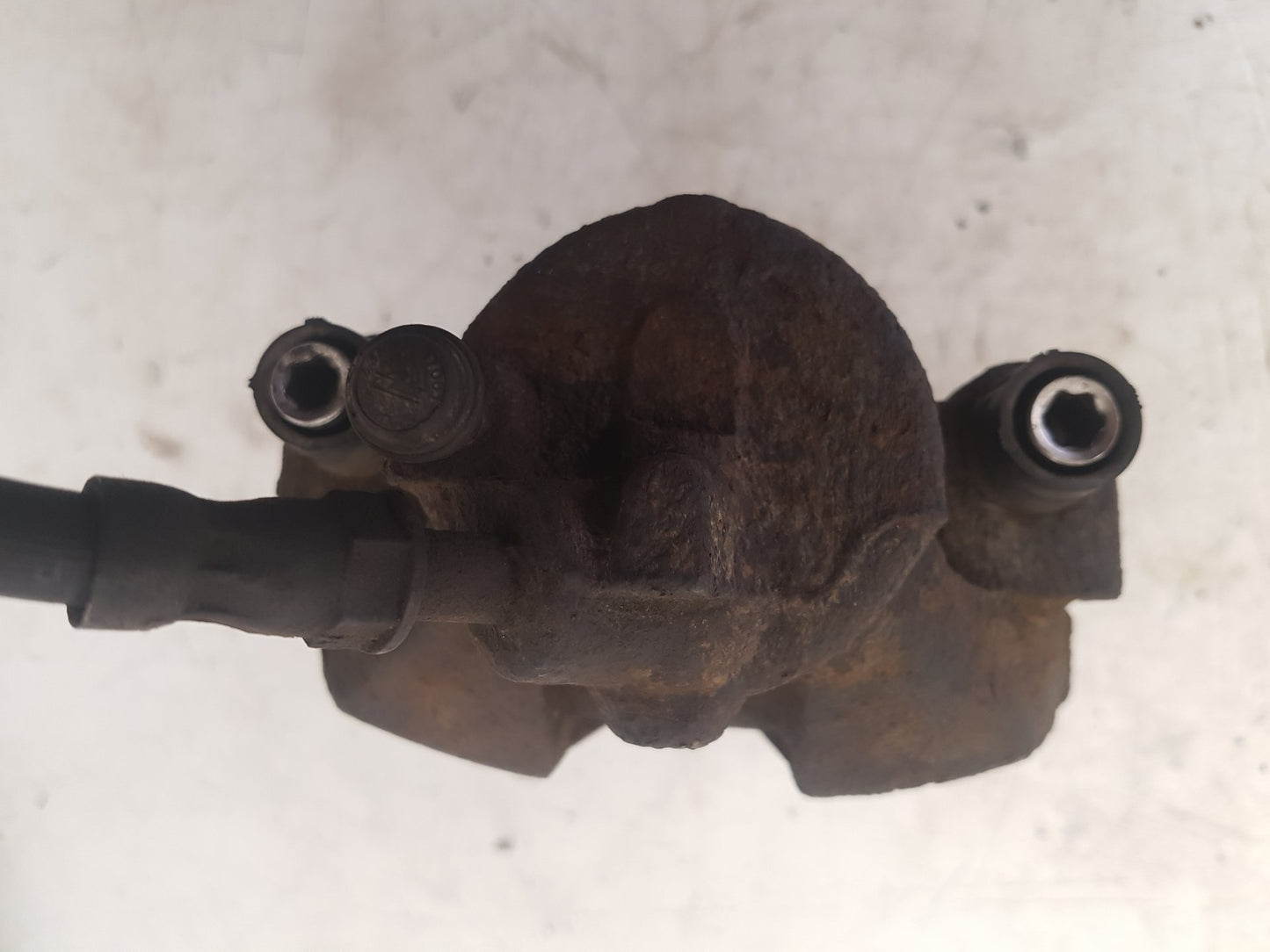 2006 - 2012 Volvo C30  Hatchback Right Front Caliper 36051716