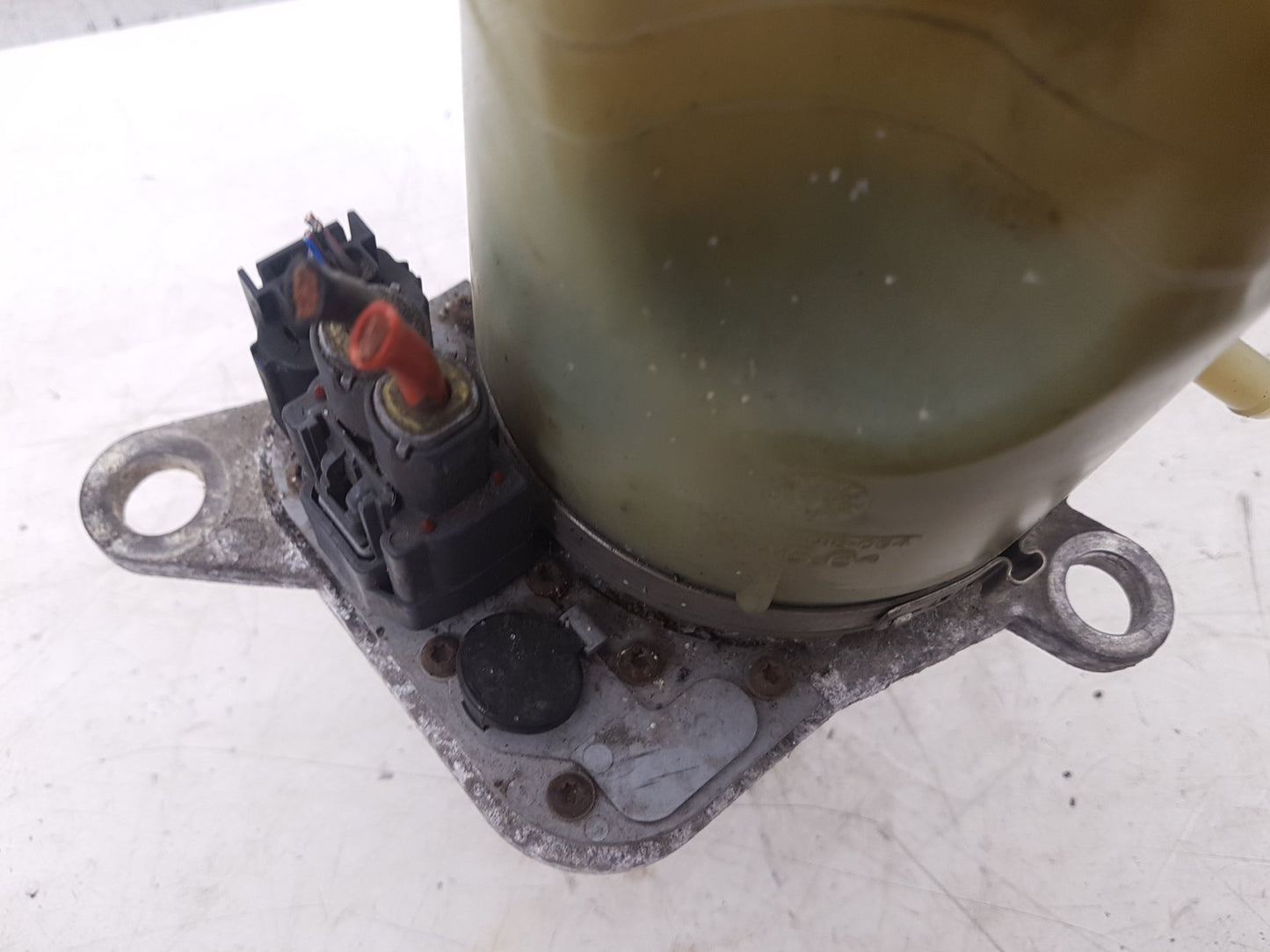 2005 - 2012 Volvo S40  Saloon Power Steering Pump 31329252