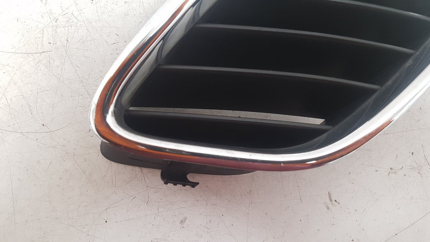 2005 - 2015 Saab 9-3  Estate BONNET GRILLE (PASSENGER SIDE) 12797997