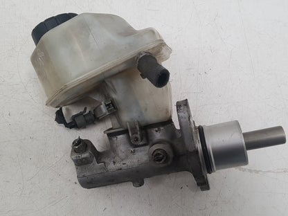 2005 - 2015 Saab 9-3  Estate Brake Master Cylinder 32067070