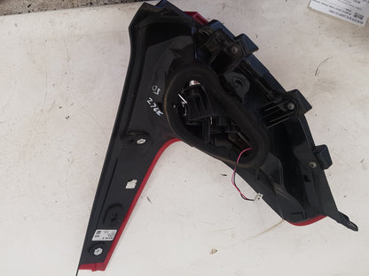2012 - 2015 Volvo V40  Hatchback Right Taillight 31395845