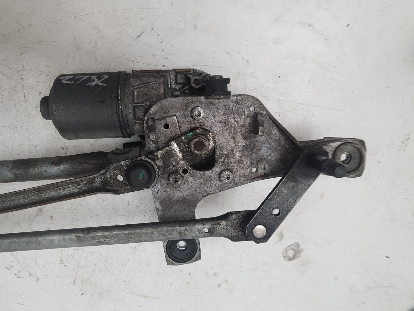 2013 - 2015 Volvo V60  Estate WIPER MOTOR (FRONT) & LINKAGE 1397220627