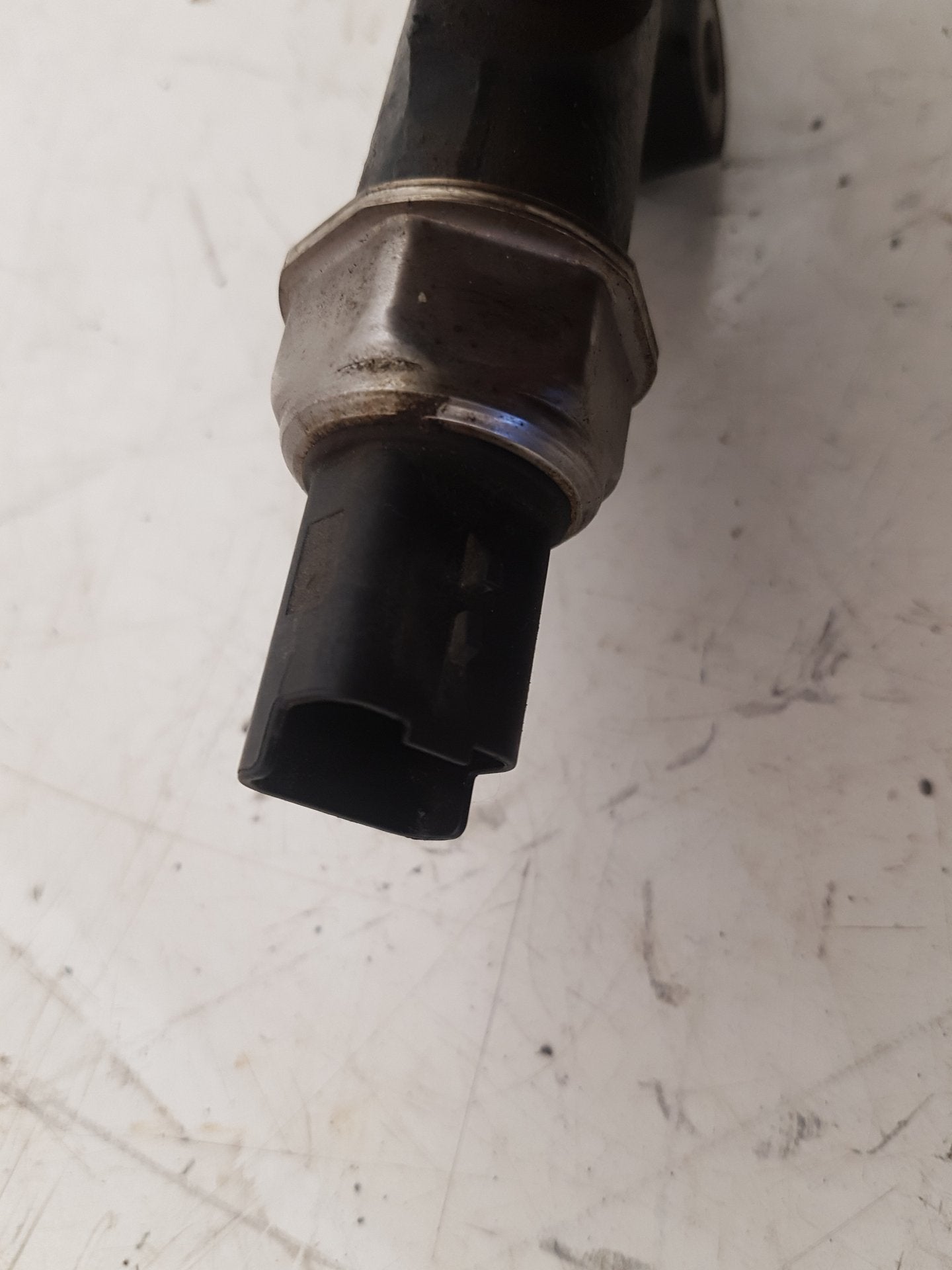 2010 - 2012 Volvo S40  Saloon Injection Rail 968529758002